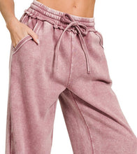 Load image into Gallery viewer, Acid Wash Fleece Palazzo Pant With Pockets