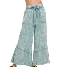 Load image into Gallery viewer, Exposed-seam Flare Hem Pants With Pockets