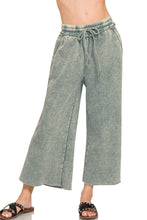 Load image into Gallery viewer, Acid Wash Fleece Palazzo Pant With Pockets