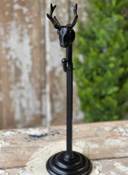 Blitzen Wreath Holder | 21.5