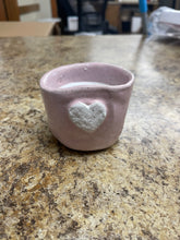 Load image into Gallery viewer, Oxford Heart Candles 4 Oz
