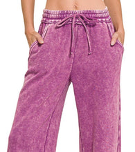 Load image into Gallery viewer, Acid Wash Fleece Palazzo Pant With Pockets
