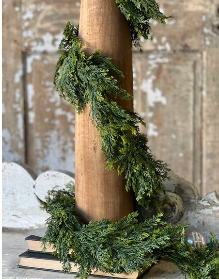 Clifton Hills Cedar Garland | 6'