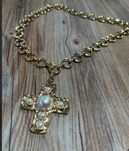 Load image into Gallery viewer, Gold Necklace
