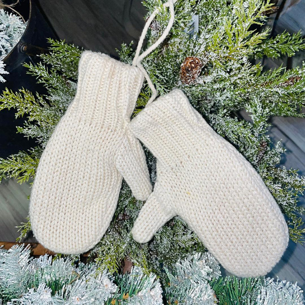 Hanging Mittens